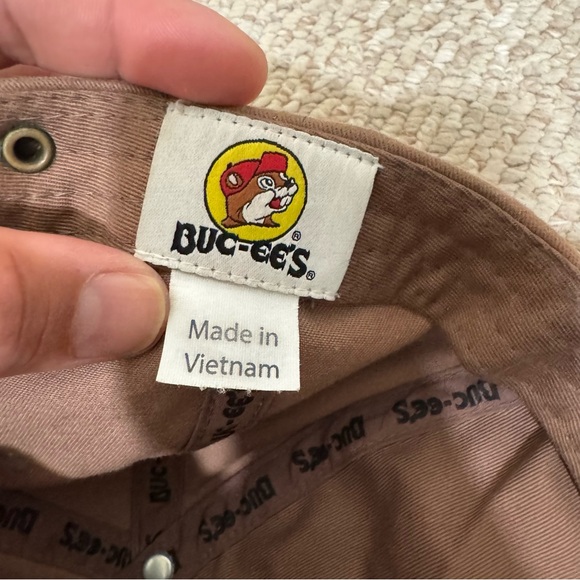 Buc-ee's Brown Baseball Cap - Picture 5 of 9